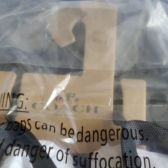 - Coach gorgeous bagged flip flops black - Picture 2 of 5